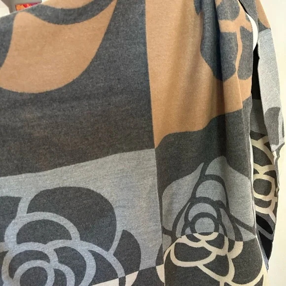 Cashmere Camellia Flower Shawl in Black, Gray, and Tan - Picture 3 of 6